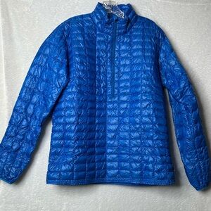 Patagonia Men's Vibrant Blue Puffer Jacket Ultralight Size  Large.